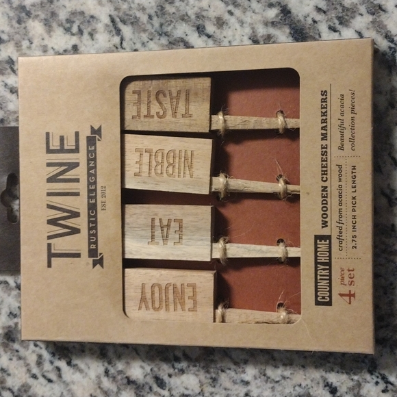 Lot of Twine Cheese Knife sets & Cheese Markers - Picture 2 of 7